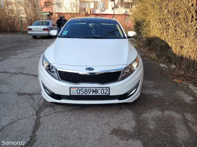 Kia K5 2010 · 2.0 AT