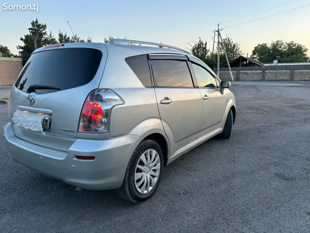 Toyota Corolla Verso 2007 · 2.2 MT