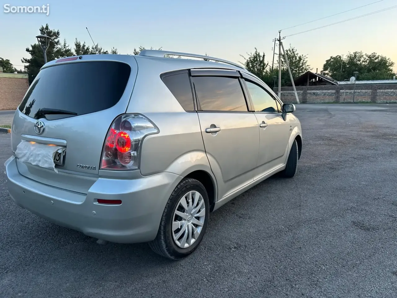 Toyota Corolla Verso 2007 · 2.2 MT