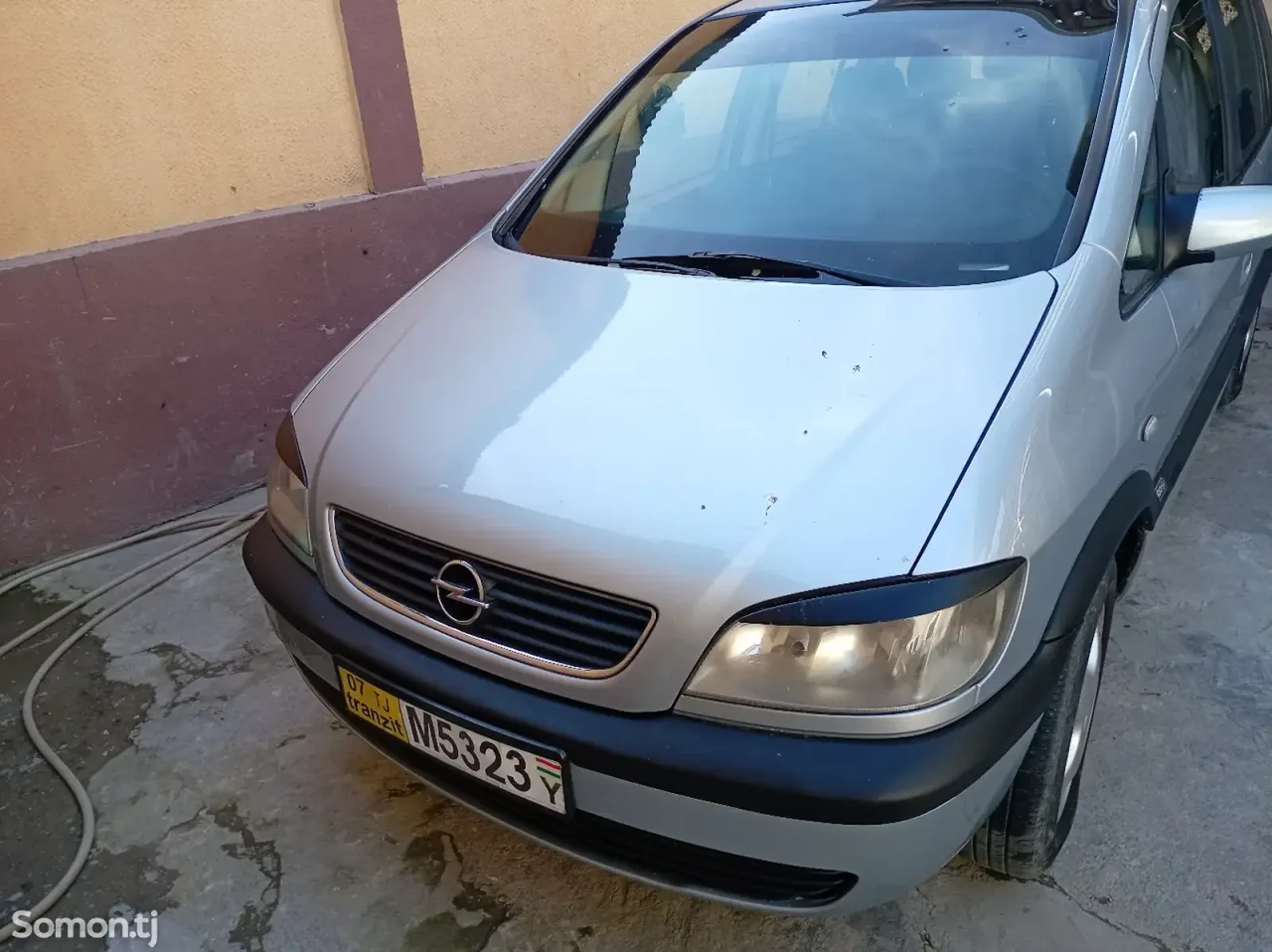 Opel Zafira 1999 · 1.8 MT