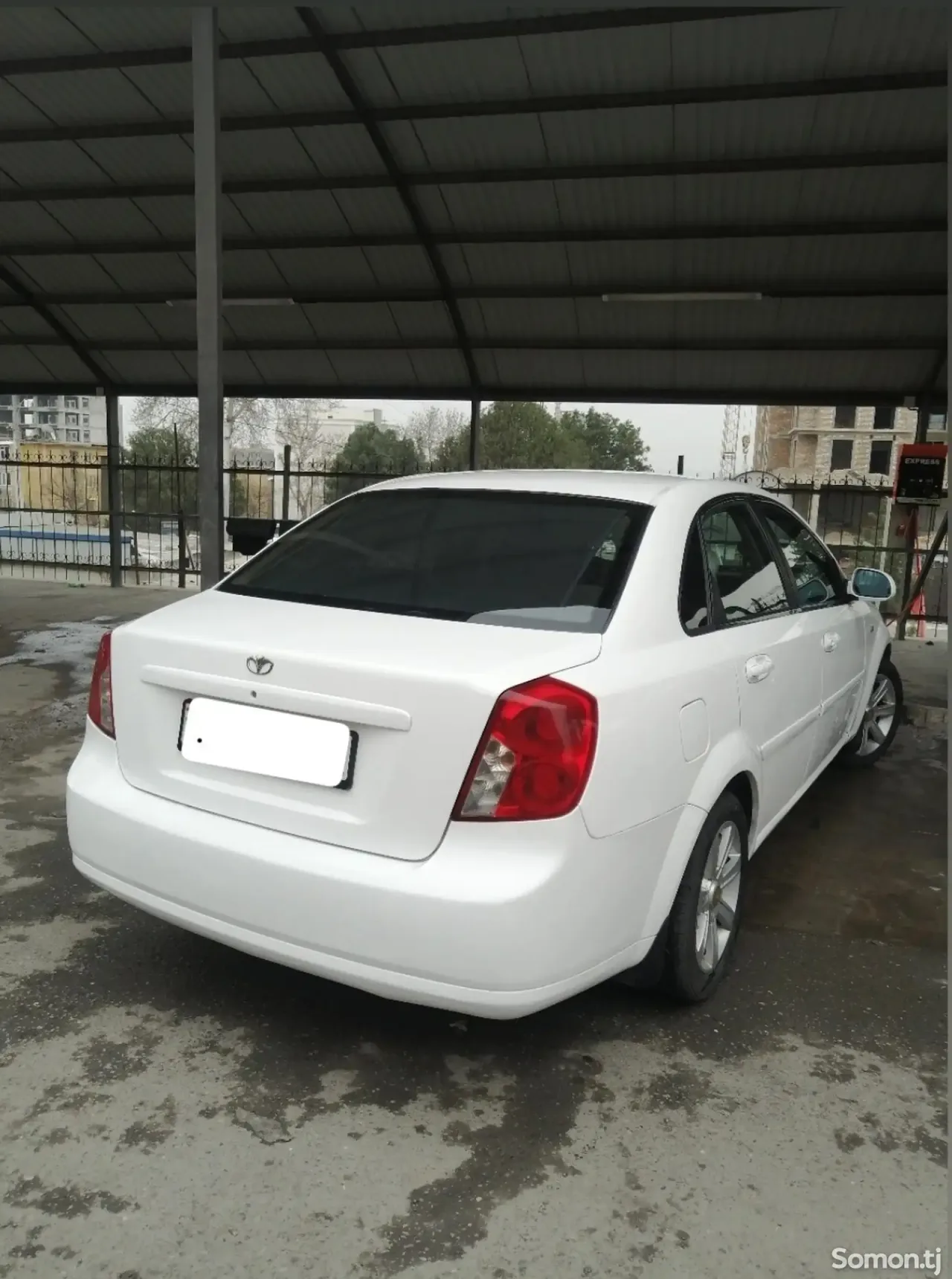 Chevrolet Lacetti 2005 · 1.6 AT