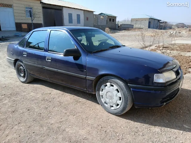 Opel Vectra A 1995 · 1.6 MT