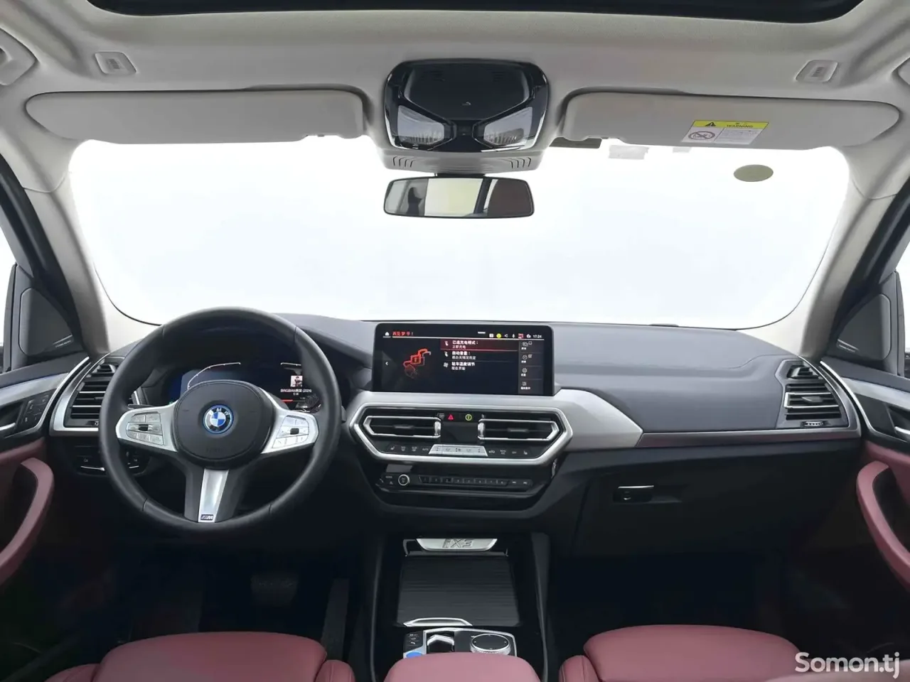 BMW iX 2025 · AT