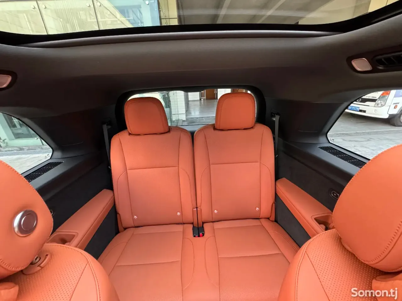 Li Auto (Lixiang) L9 2025 · 1.5 AT