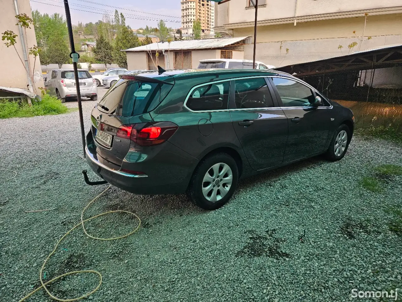 Opel Astra J 2015 · 1.6 MT