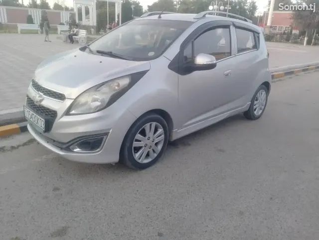 Chevrolet Spark 2014 · AT