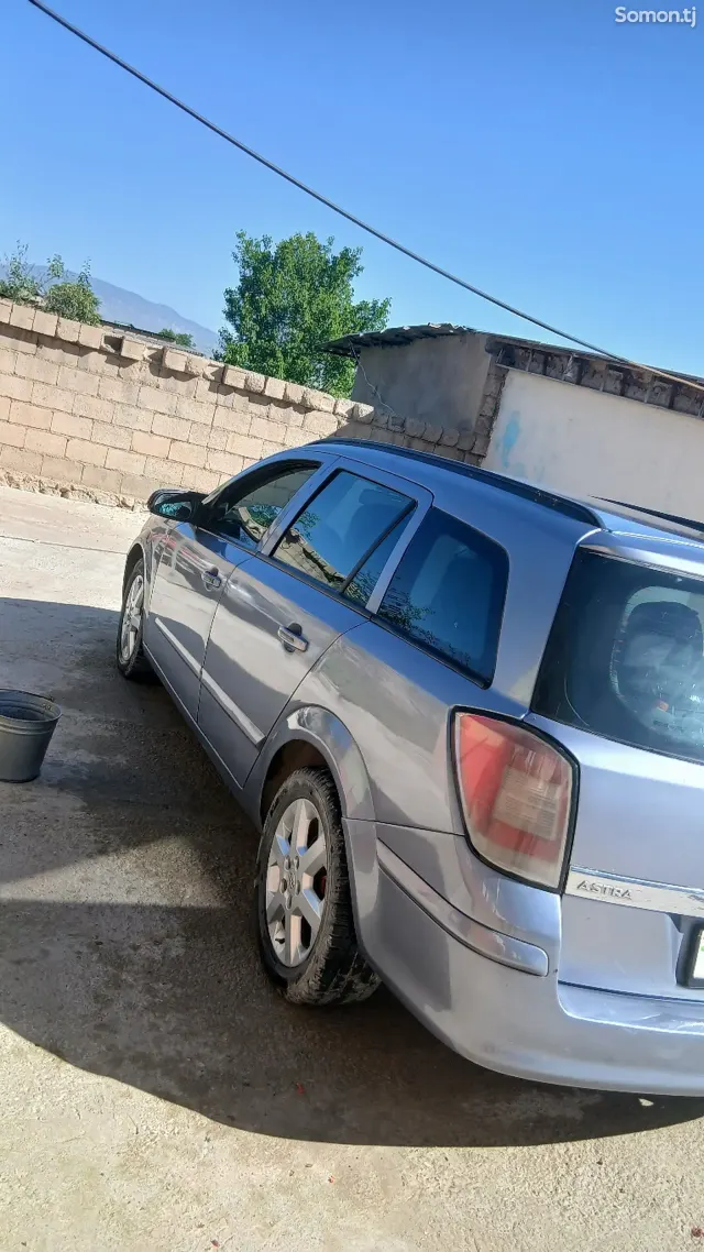 Opel Astra H 2007 · MT