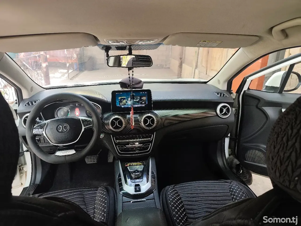 Beijing U5 2019 · AT