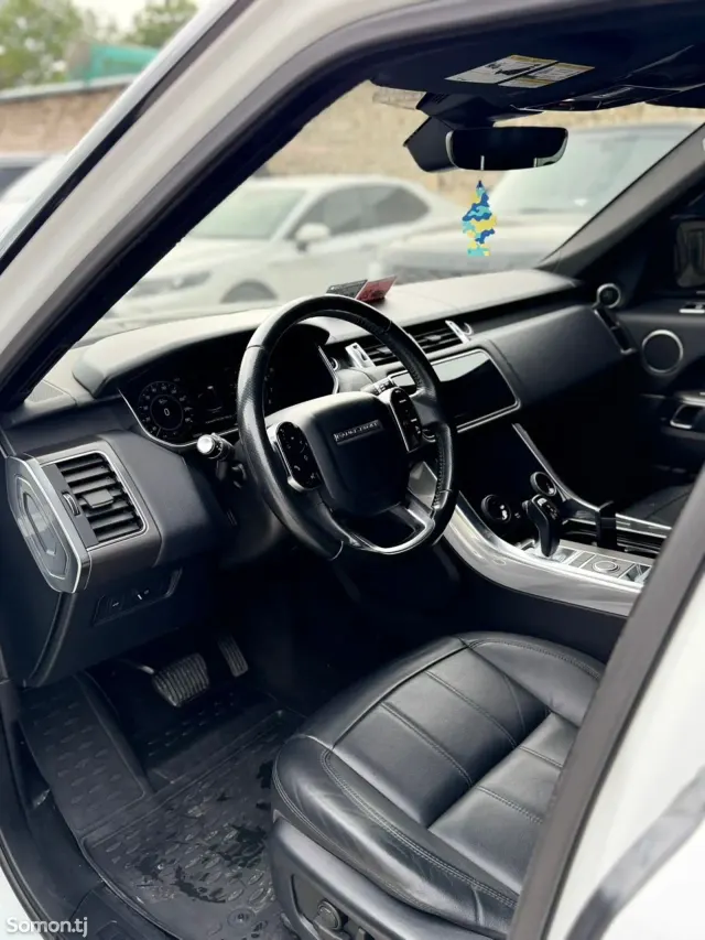 Land Rover Range Rover 2019 · 3.0 AT