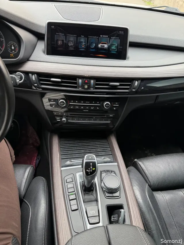 BMW X5 2017 · 4.0 AT