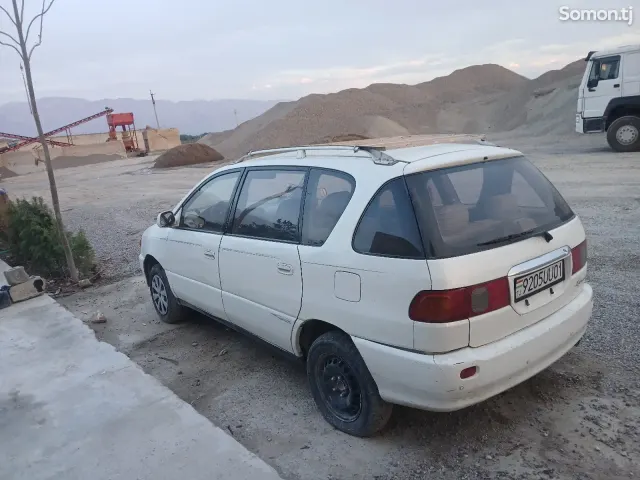 Toyota Ipsum 1998 · 2.0 AT