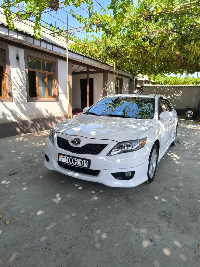 Toyota Camry 2010 · 2.5 AT