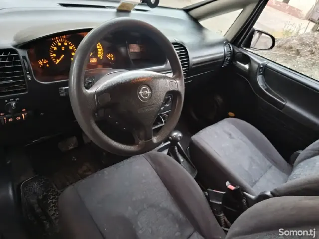 Opel Zafira 2003 · 1.8 AT