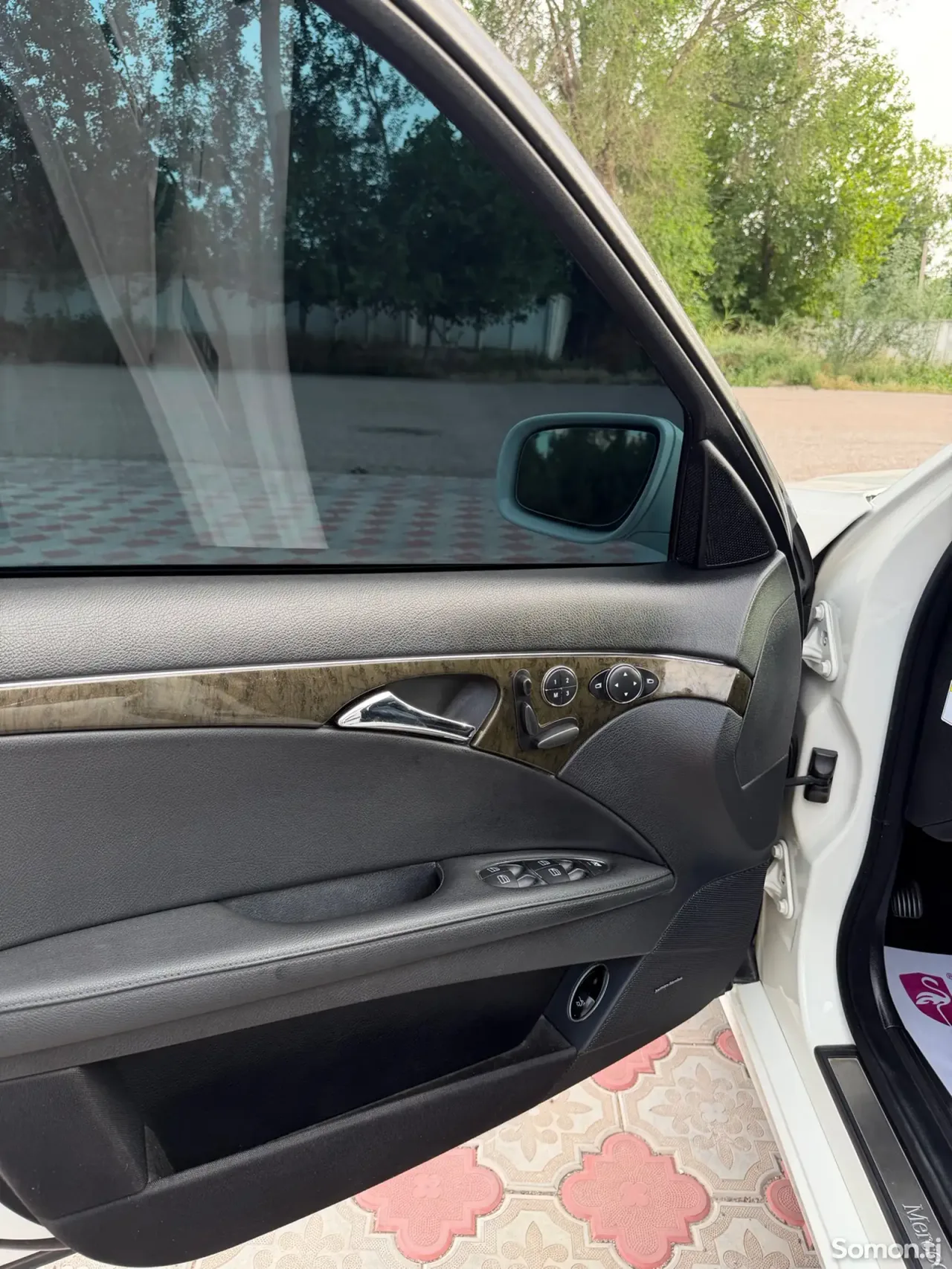 Mercedes-Benz E class 2009 · 3.5 AT