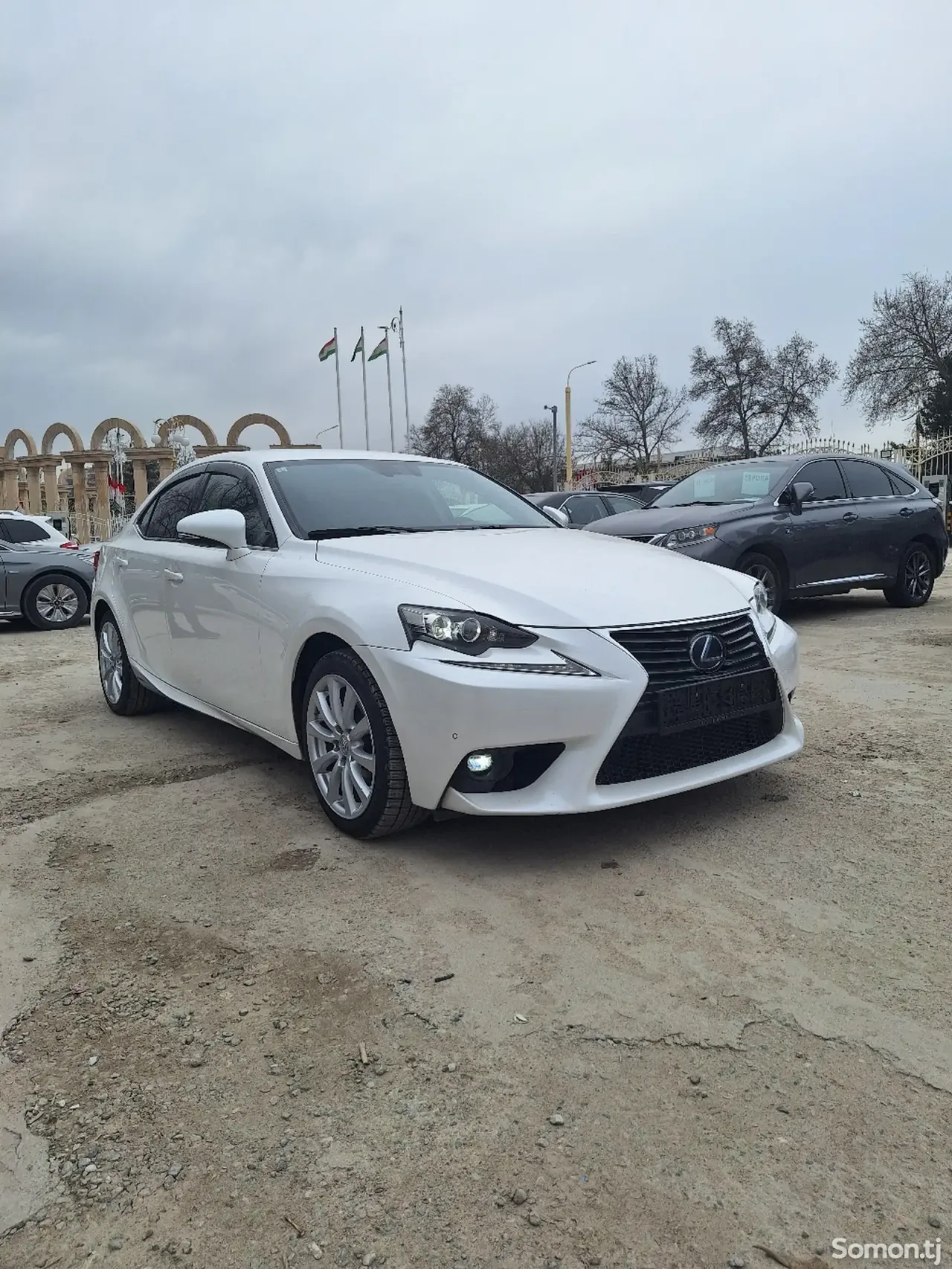 Lexus IS series 2014 · 2.5 AT