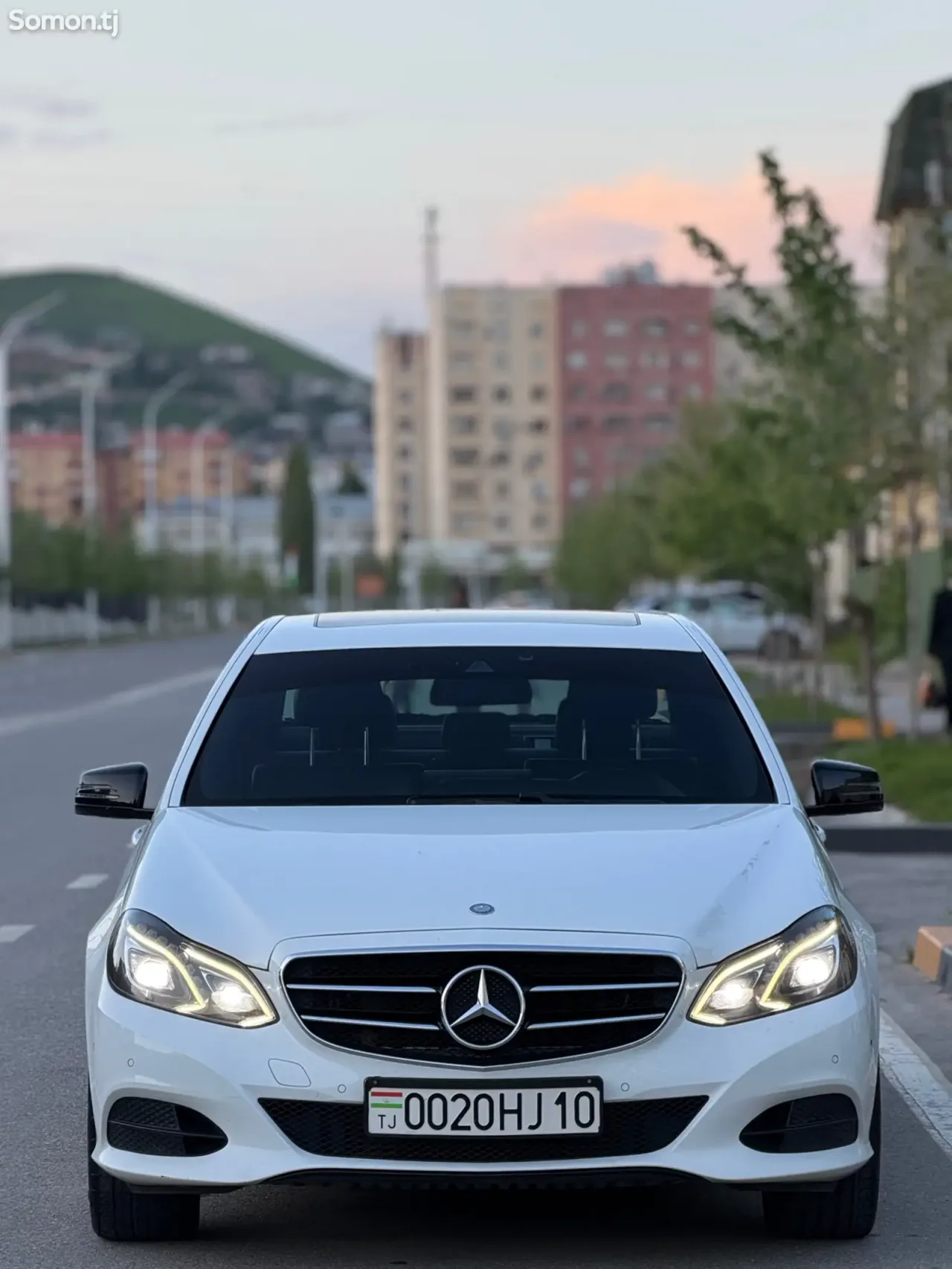 Mercedes-Benz E class 2015 · 2.2 AT