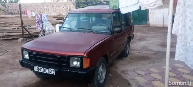 Land Rover Discovery 1993 · 2.5 MT