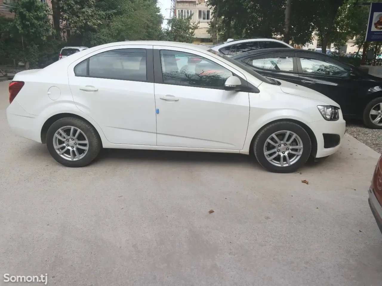 Chevrolet Aveo 2014 · 1.4 AT