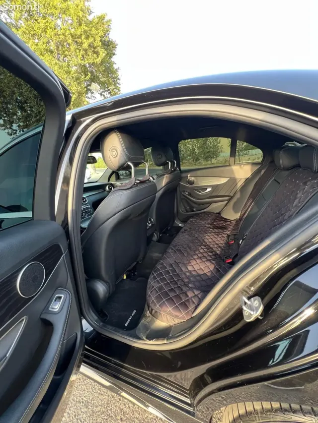 Mercedes-Benz C class 2018 · 2.0 AT