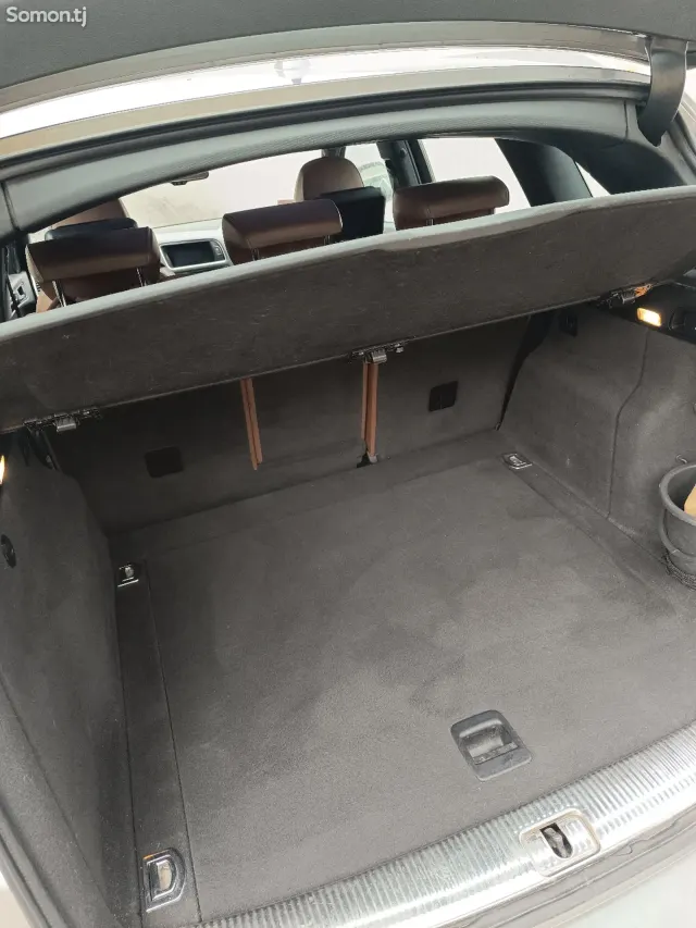 Audi Q5 2012 · 3.2 AT