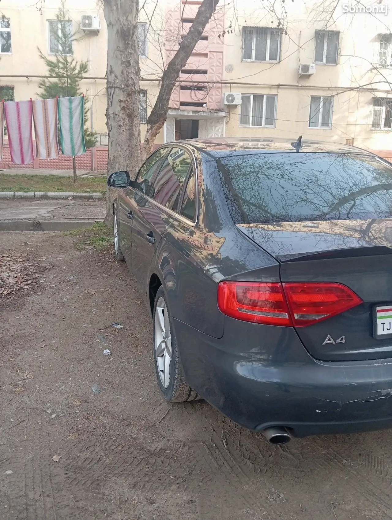 Audi A4 2008 · 3.2 AT