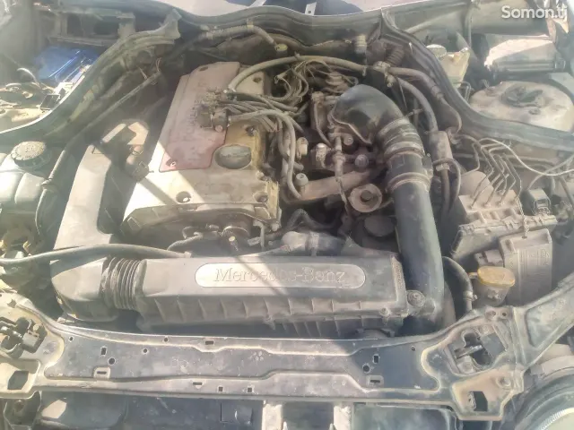 Mercedes-Benz C class 2000 · 2.0 AT