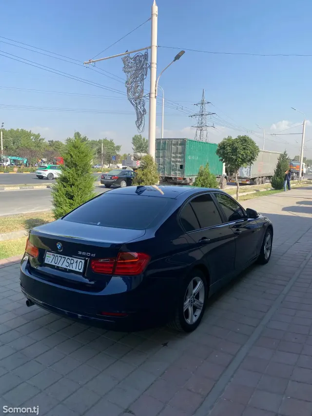 BMW 3 series 2014 · 2.0 AT