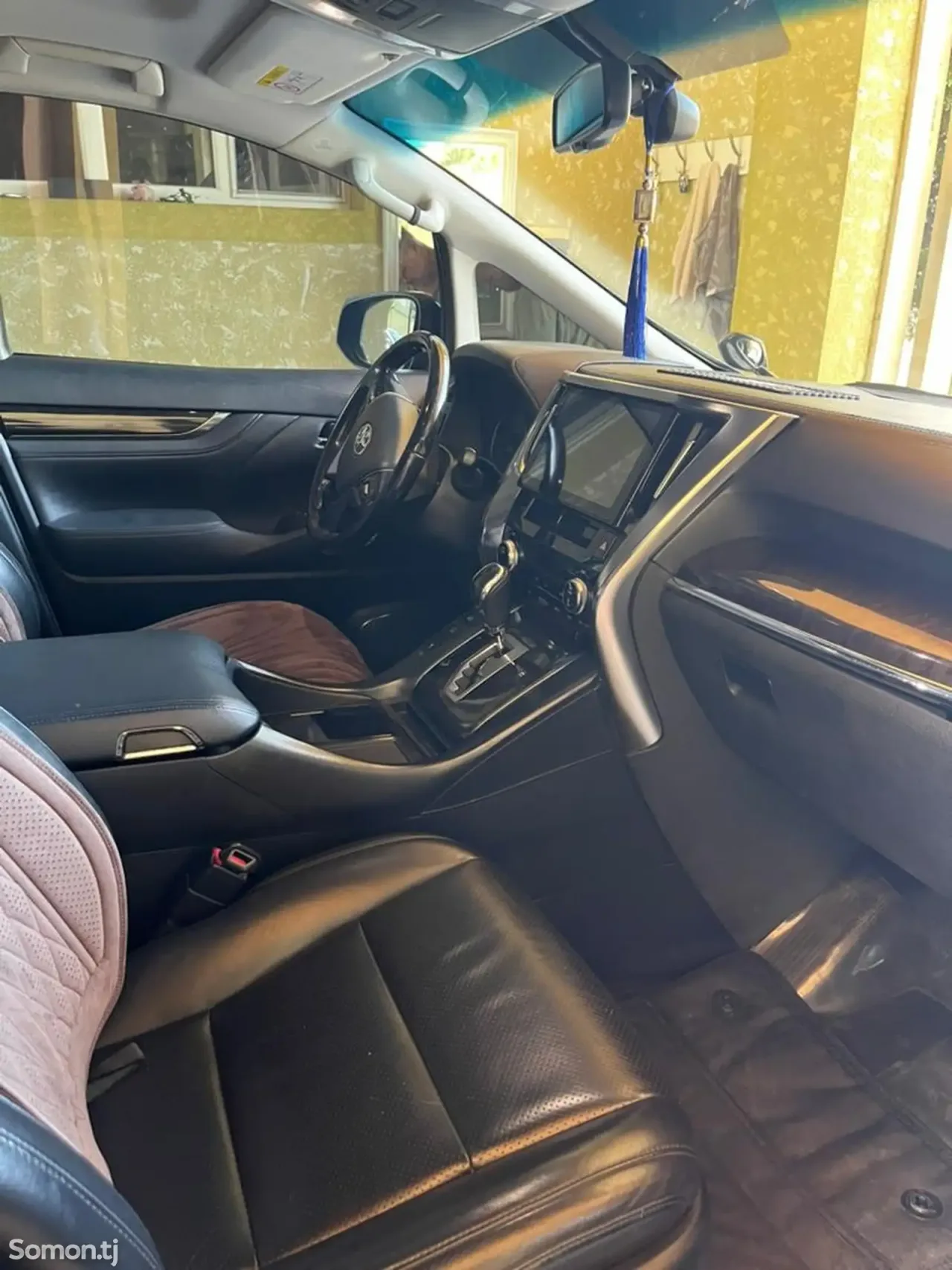 Toyota Vellfire 2018 · 3.5 AT