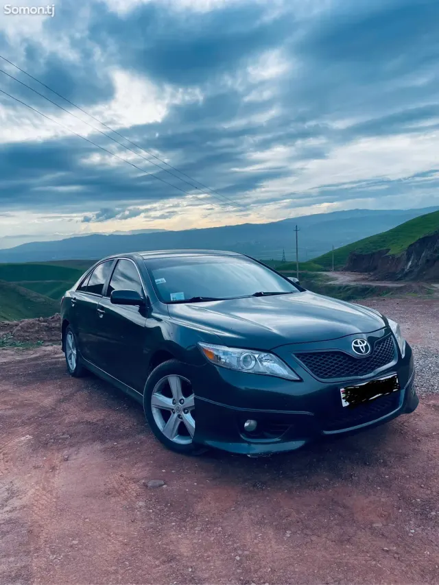 Toyota Camry 2010 · 2.5 AT