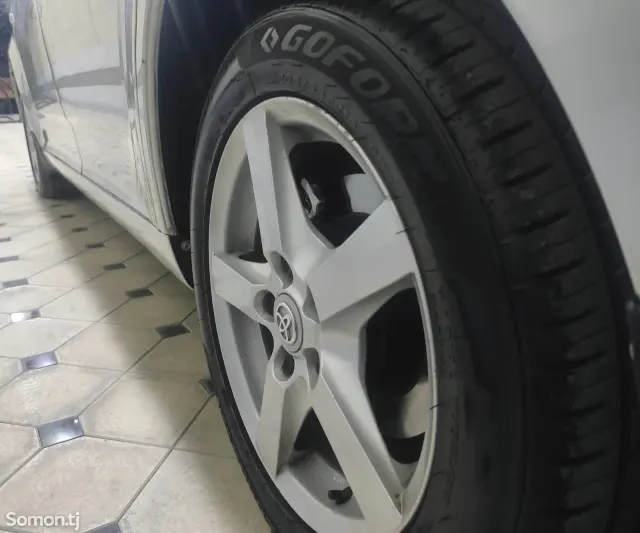 Toyota Corolla Verso 2006 · 1.8 MT