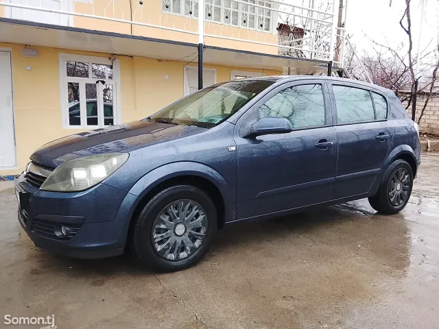 Opel Astra H 2006 · 1.6 MT