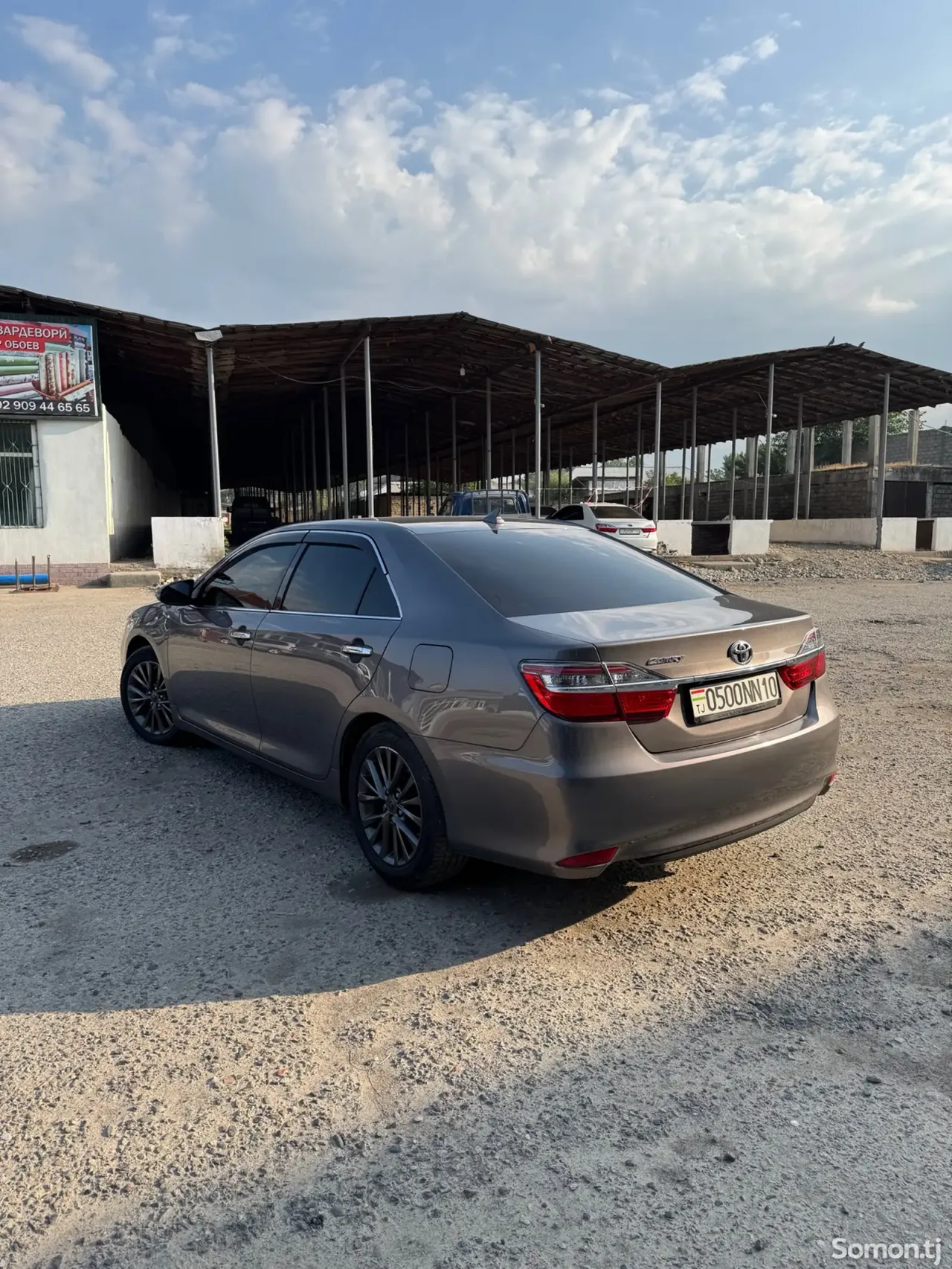 Toyota Camry 2015 · 2.5 AT