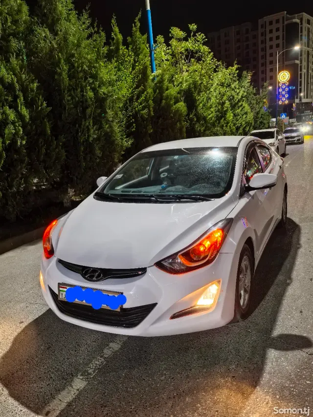 Hyundai Avante 2014 · 1.6 AT