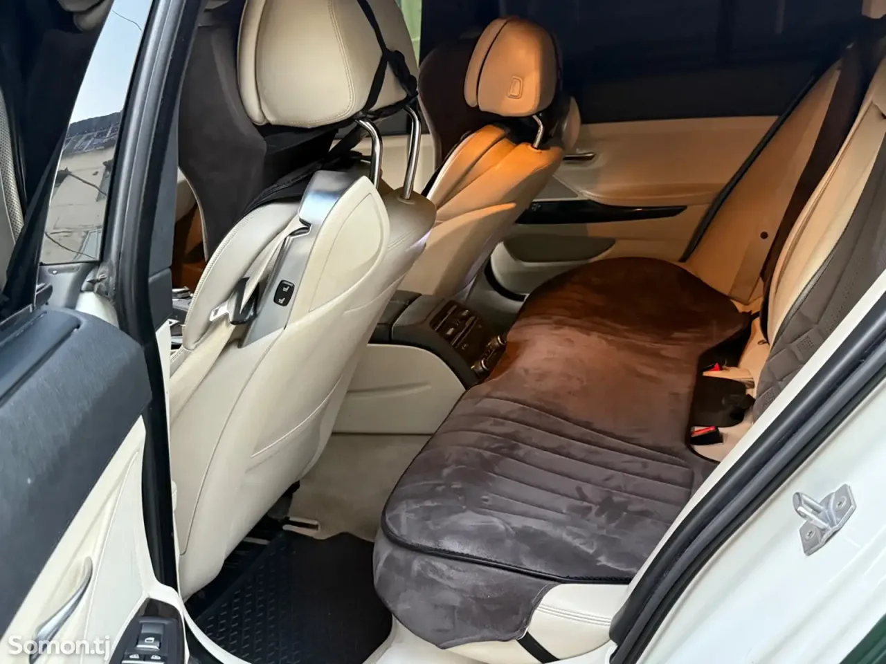 BMW 6 series 2013 · 4.4 AT