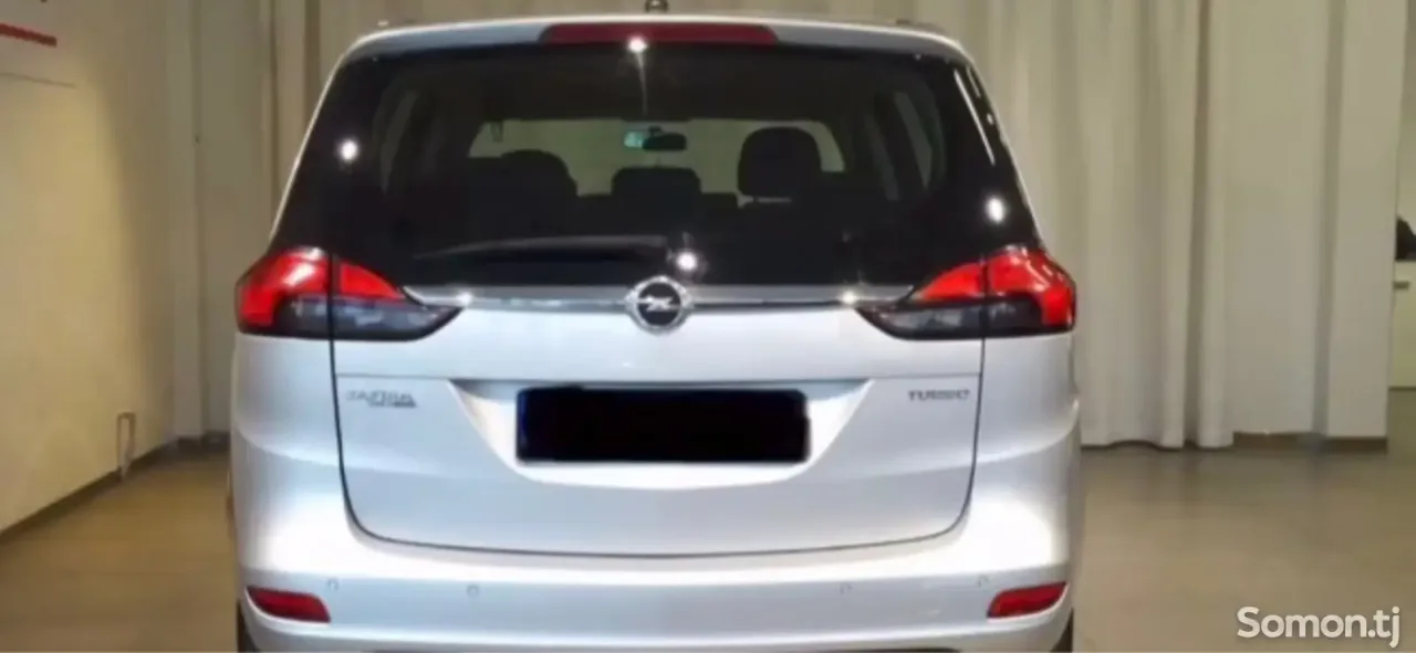 Opel Zafira 2016 · 1.4 MT