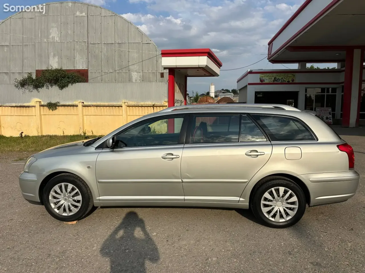 Toyota Avensis 2006 · 1.8 MT