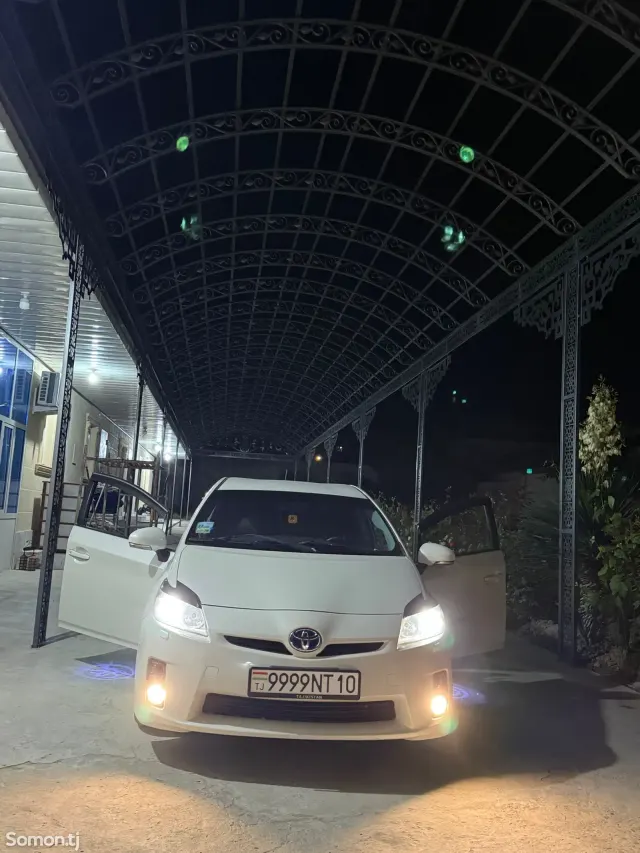 Toyota Prius 2010 · 1.8 AMT