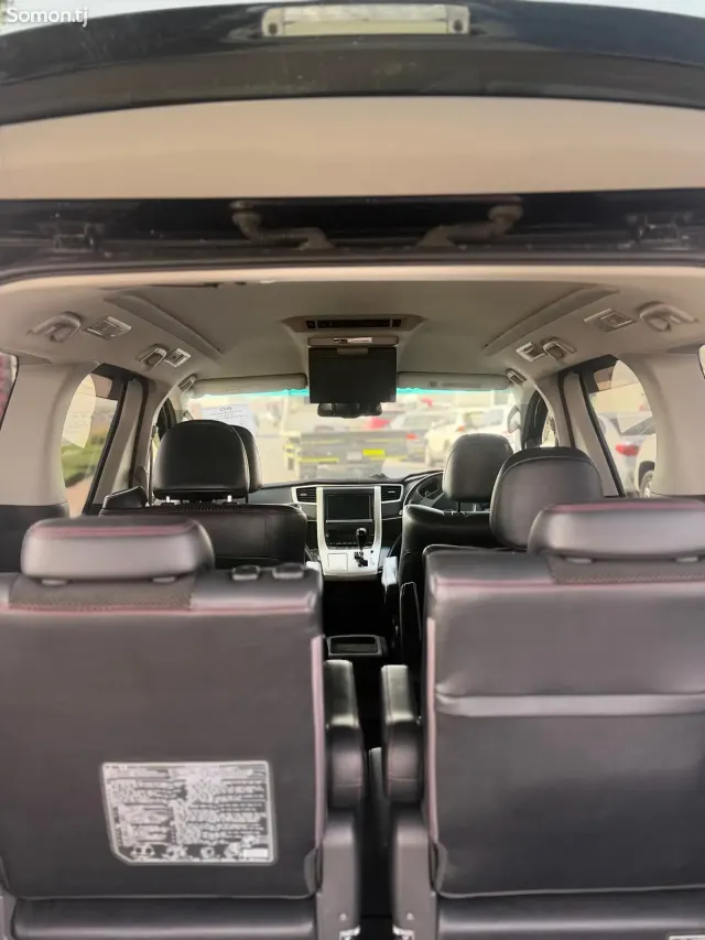 Toyota Vellfire 2014 · 2.4 AT