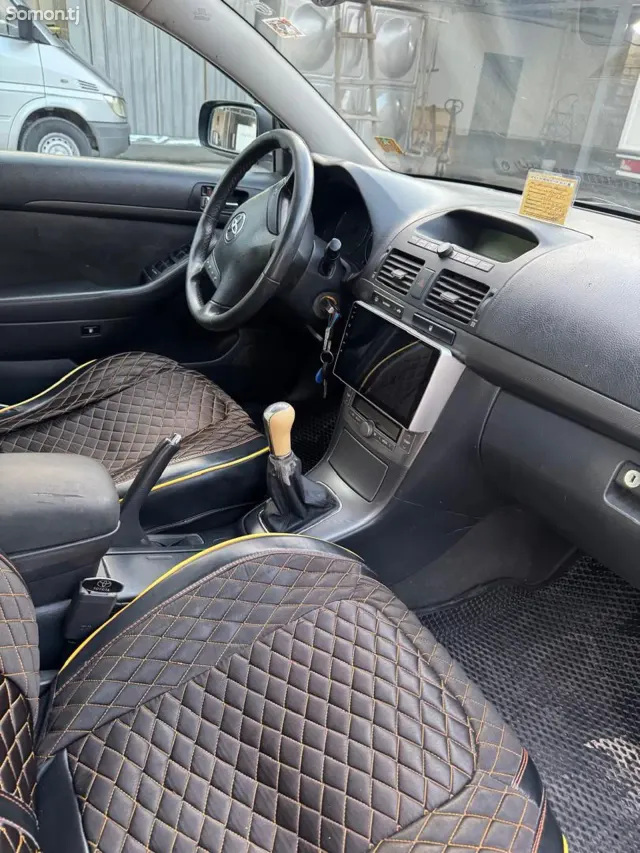 Toyota Avensis 2006 · 1.8 MT