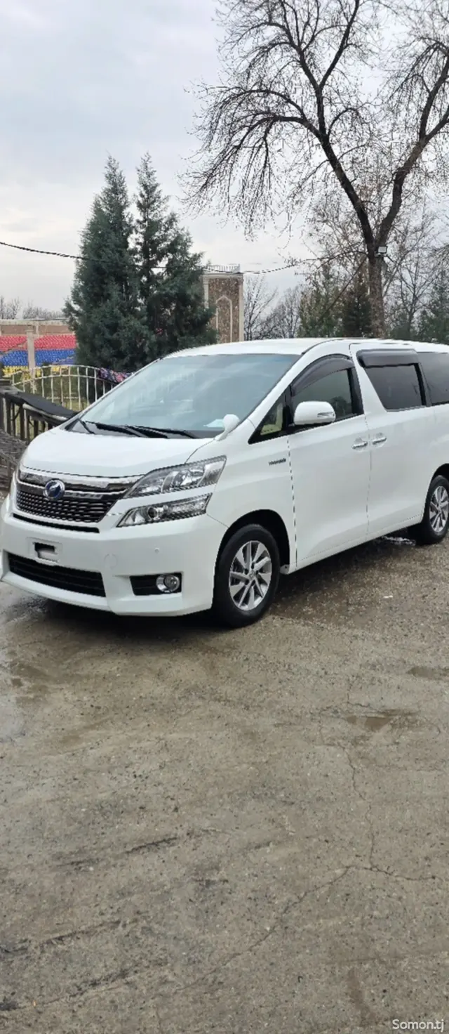 Toyota Vellfire 2014 · 2.4 AT
