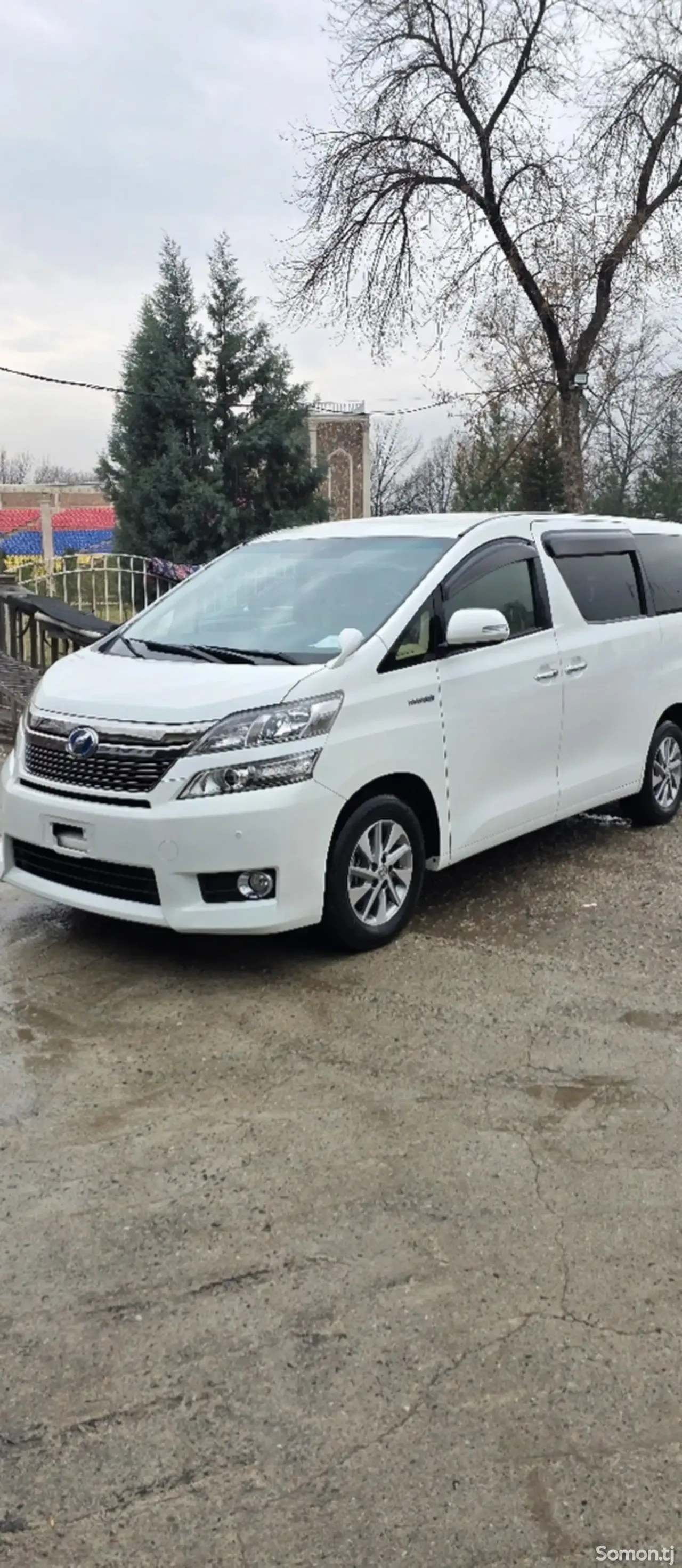 Toyota Vellfire 2014 · 2.4 AT