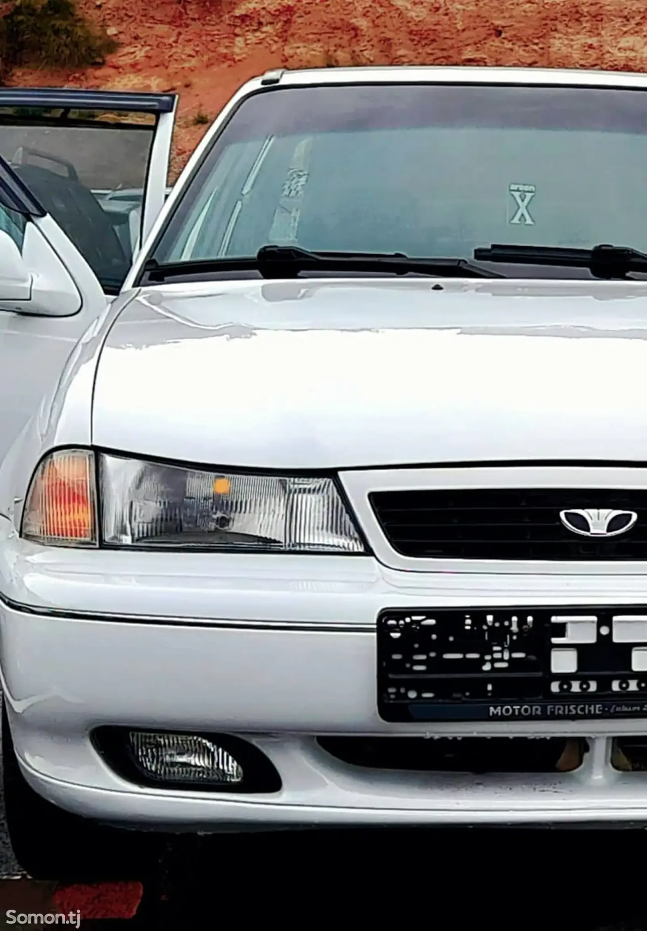 Daewoo Nexia 1995 · 1.5 MT