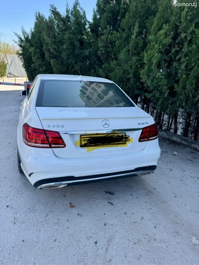Mercedes-Benz E class 2014 · 2.5 AT