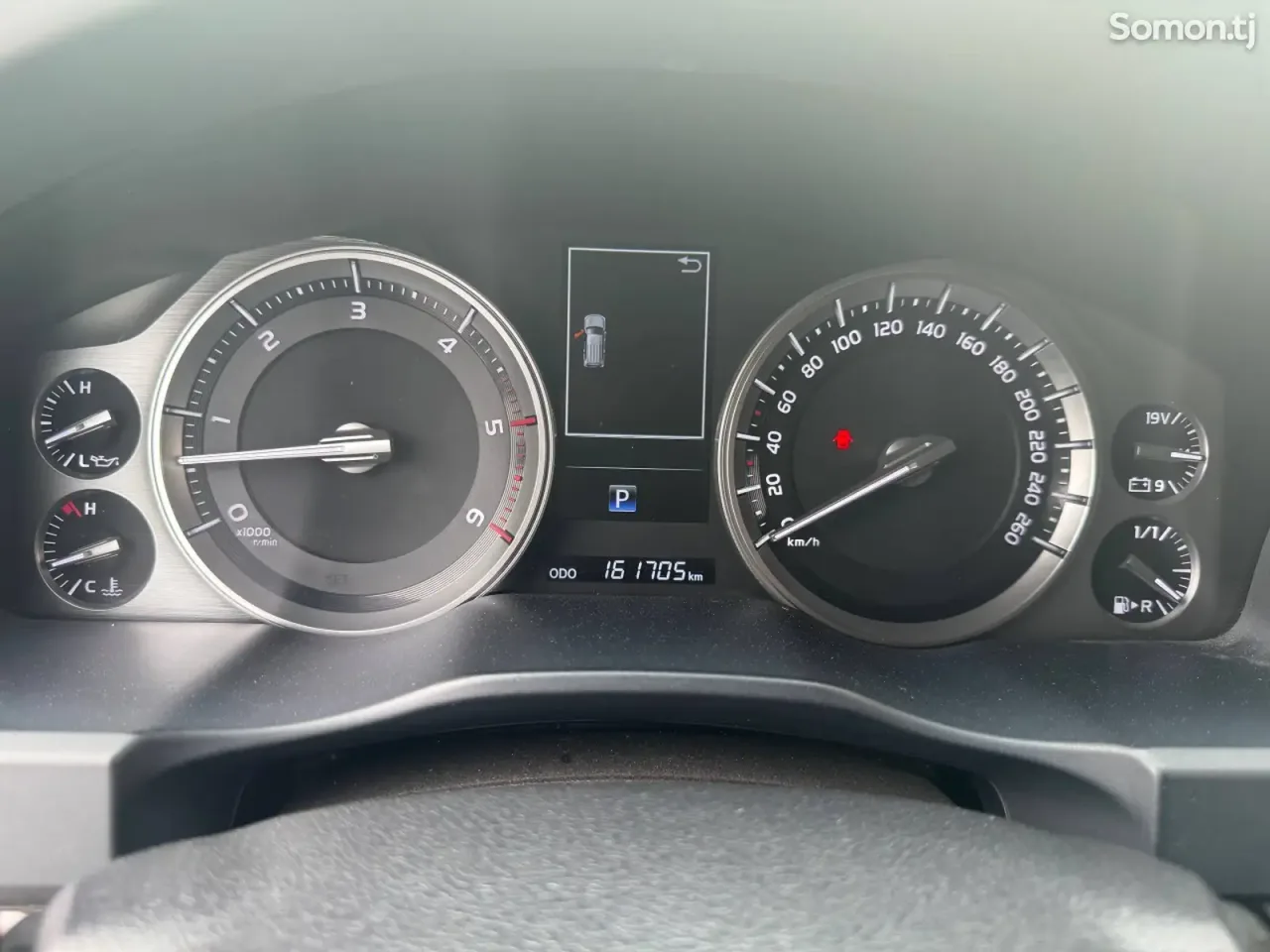 Toyota Land Cruiser 2018 · 4.5 AT