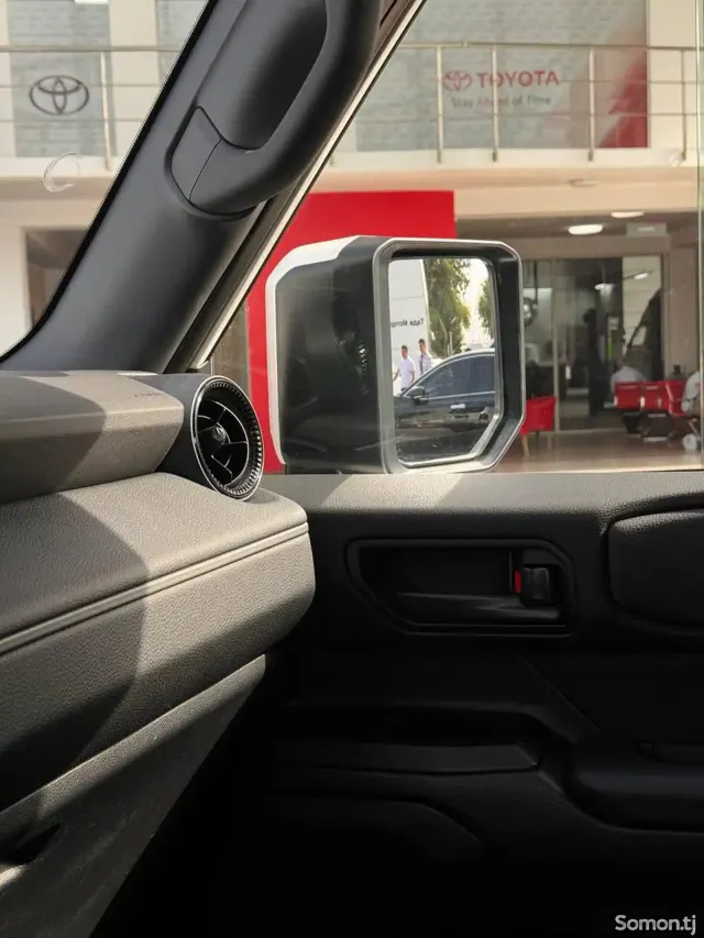 Toyota Land Cruiser Prado 2025 · 2.4 AT