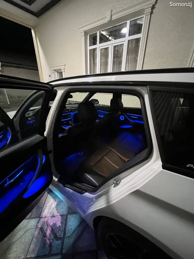 BMW M3 2015 · 2.0 AT