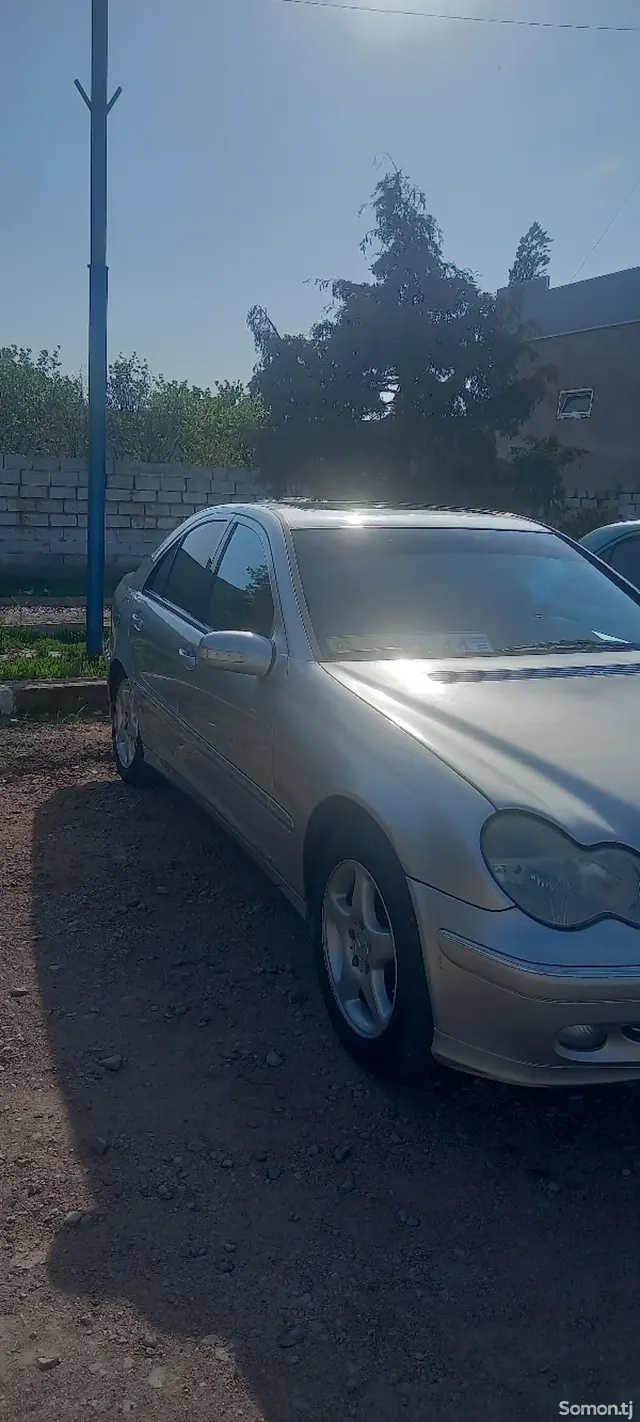 Mercedes-Benz C class 2003 · 1.8 MT