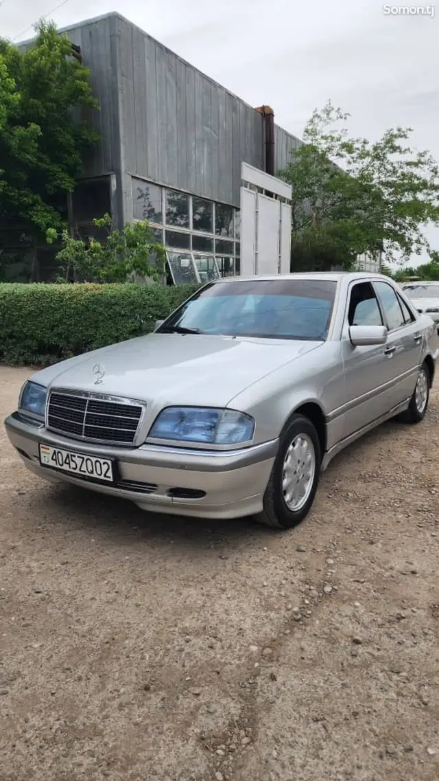 Mercedes-Benz C class 1995 · 1.8 MT