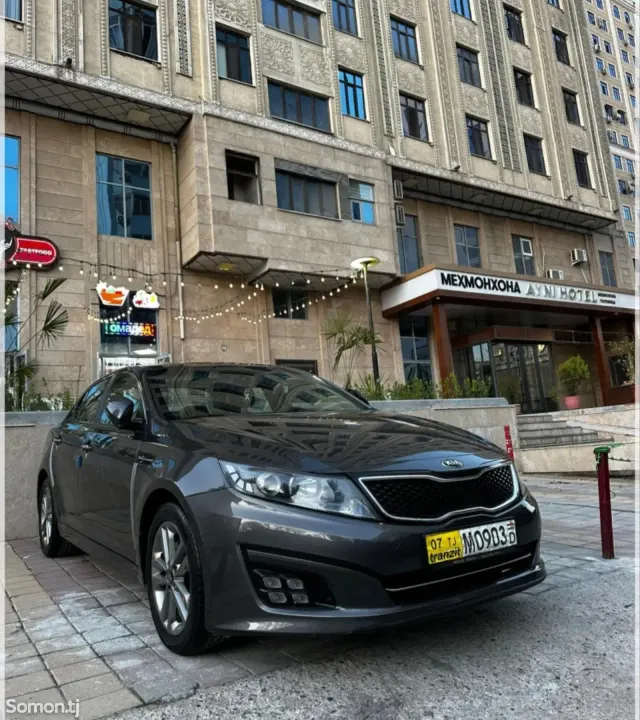 Kia K5 2014 · AT