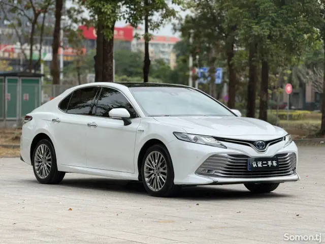 Toyota Camry 2018 · 2.5 AT